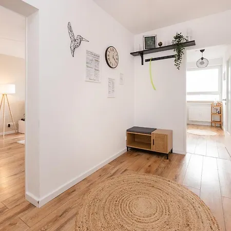 公寓 Moderne 2-zimmer-wohnung Mit Atemberaubender Skyline Aussicht Auf Frankfurt L Parkplatz L Netflix L Kueche