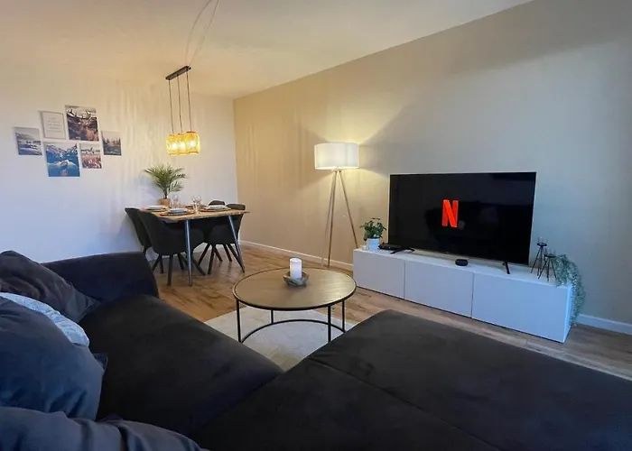 Moderne 2-zimmer-wohnung Mit Atemberaubender Skyline Aussicht Auf Frankfurt! * Штайнбах-ам-Таунус