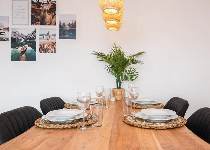 Апартаменты Moderne 2-zimmer-wohnung Mit Atemberaubender Skyline Aussicht Auf Frankfurt! Штайнбах-ам-Таунус