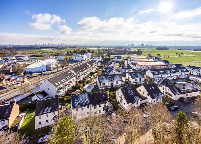Moderne 2-zimmer-wohnung Mit Atemberaubender Skyline Aussicht Auf Frankfurt! *