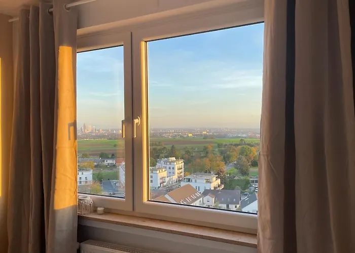 Moderne 2-zimmer-wohnung Mit Atemberaubender Skyline Aussicht Auf Frankfurt!